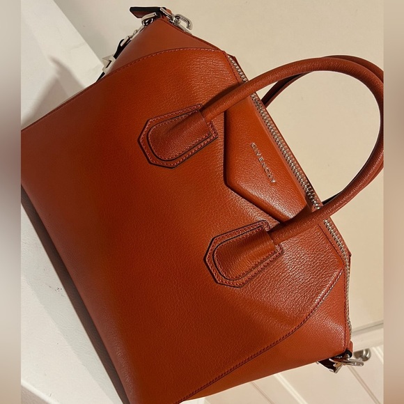 Givenchy bag - Picture 3 of 5